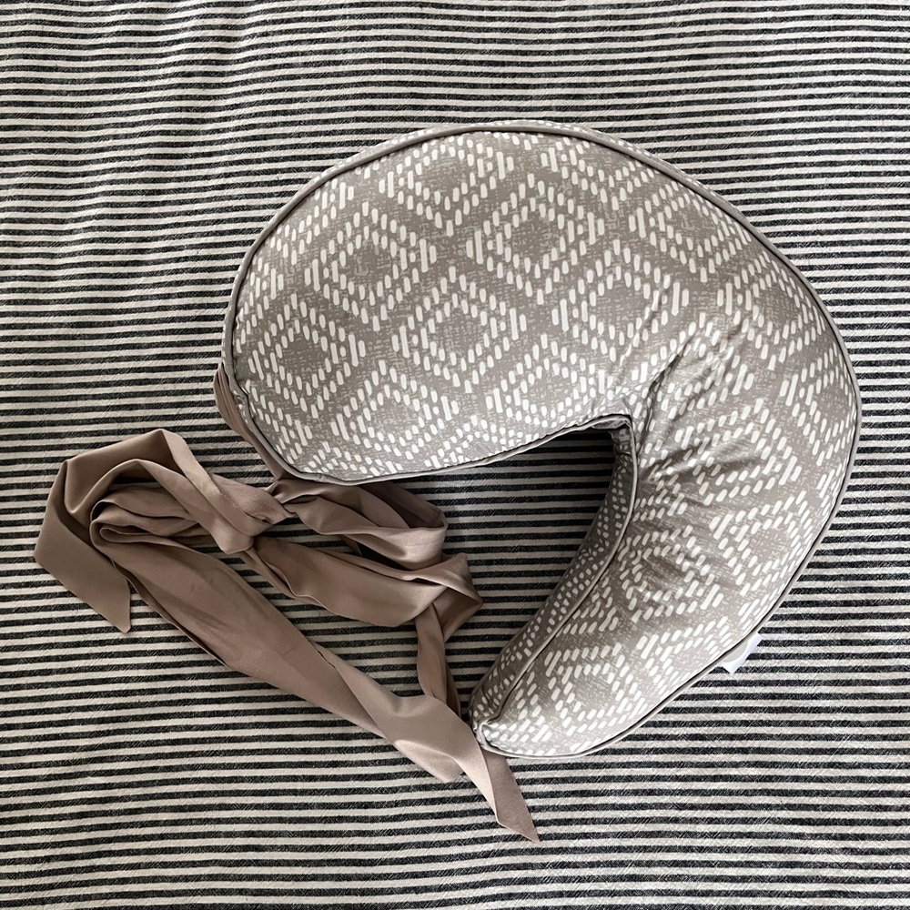 Travel Nursing Pillow